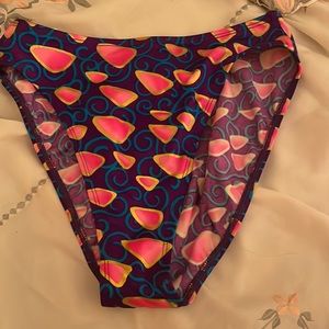 Vintage NEW size 12 bikini bottoms from late 80s: early 90s